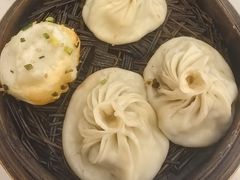 虾肉小笼-老西白点心店
