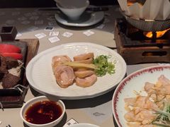 -穹六人间 people 6(岳阳路店)