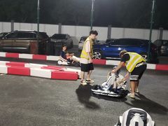 -顾村公园3号门停车场