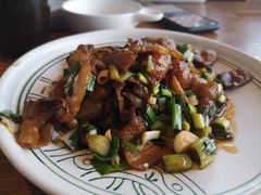 -云海肴·汽锅鸡·云南菜(天山百盛优客店)