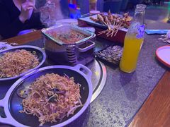 -路边边地标烧烤·川菜·小龙虾·音乐酒馆(良乡长虹店)
