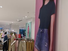 -优衣库(红谷滩万达店)