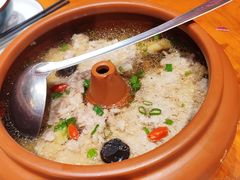 汽锅菌子肉饼-老滇山寨•云南特色菜•地方菜•民族风情歌舞表演(金碧店)