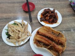-金块块云南小吃