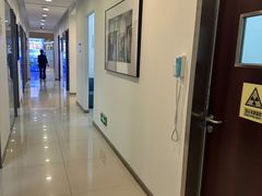 -瑞尔齿科(颐堤港诊所)