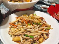 -头上红煨盐鸡乡村食府