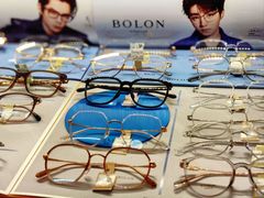 -优医视平价眼镜蔡司依视路折扣工厂店(十里堡店)