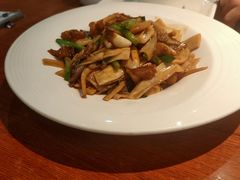 -鱼亨小鲜酸菜鱼(大信店)