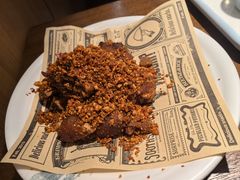 香酥猪手-乔街深夜食堂·小龙虾·高压锅生蚝(杭州总店)