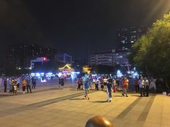 -万达广场(龙湖店)