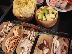 -芸山季·云南野生菌火锅(人民广场来福士店)