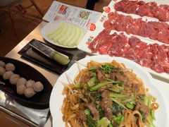 招牌湿炒牛河-潮泰牛肉火锅 · 创于1992年(车公庙店)