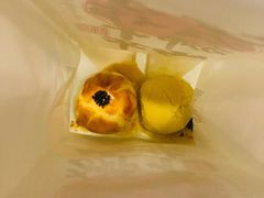 蛋黄酥-君之狮子山·轻糖烘焙(松江印象城店)