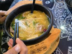 -桥香园过桥米线(国贸店)