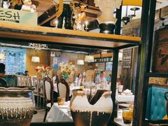 -领鲜活海鲜榴莲自助火锅(东门店)