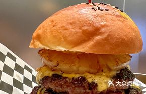 Hawaiian Pineapple Wagyu Burger