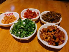 自助调料-呷佬·长沙手工米粉(金沙江路店)