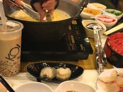 -鲜入围煮花胶鸡海鲜火锅