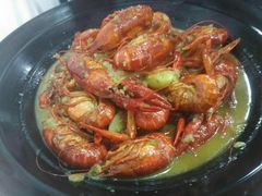 -虾弄弄海派小龙虾·牛羊蝎子火锅