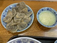 老北京炸灌肠-门框胡同百年卤煮(新街口店)