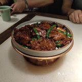 船菜的烧麦就是西湖还有鸡蛋，梨汤很粘稠老人很喜欢