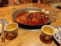 -旧街市鲜货老火锅(大光路店)