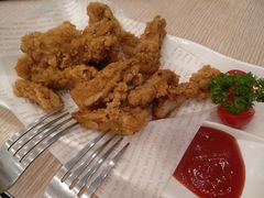 -佰搭果·广式茶餐厅(西华路店)