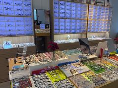 -天空之镜眼镜店蔡司依视路配镜授权零售店(望京颐堤港店)