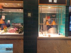 -半岛翡丽海鲜自助餐厅(观风亭店)