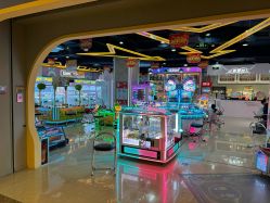 -多奇妙乐园·淘气堡·电玩·抓娃娃(海口吾悦店)