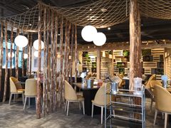 大堂-日进一片海.生腌海鲜火锅.宵夜烧烤(三里屯总店)