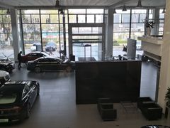 -上海星瀚奔驰4S店(红柳路店)