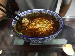 -牛一嘴·兰州牛肉面·大盘鸡(财富中心店)