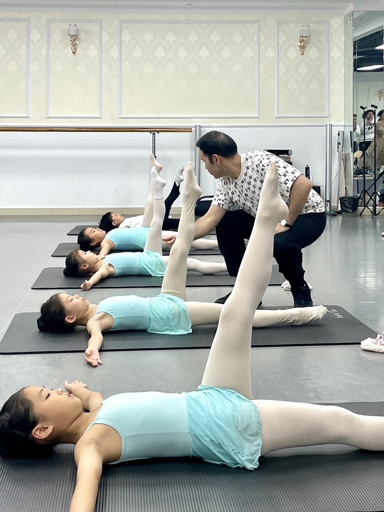 有点上头!芭蕾初学者也能拿下这些动作