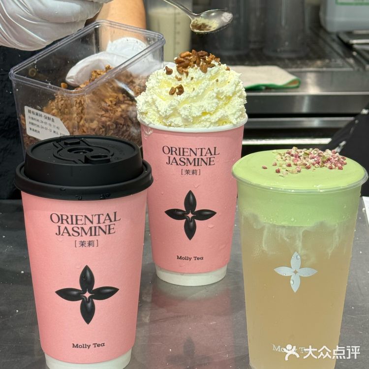 福州也有了。。。大粉杯瀑布花🌸好漂亮