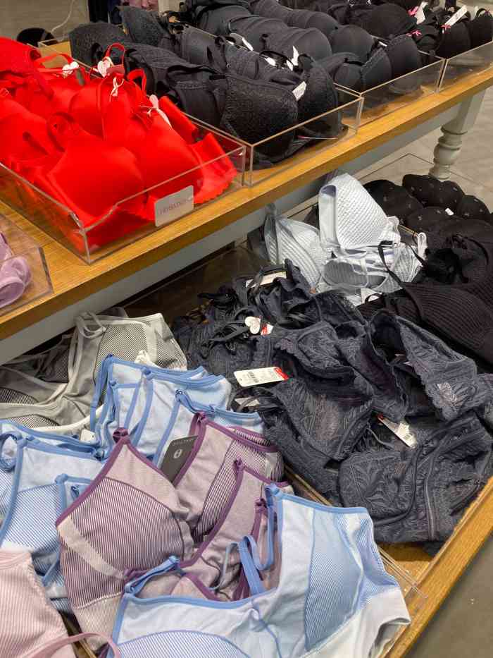 6ixty8ight(水游城购物中心店)-"68内衣,基本大点的商场都有了吧