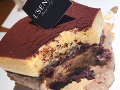 -罗森尼娜(德思勤店)