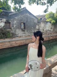 -丝语萱形象