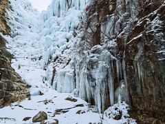 -大平台龙居瀑布旅游区