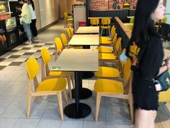 用餐区-德克士(香港街店)