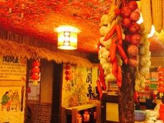 -闯关东东北农家菜(崂山石老人店)