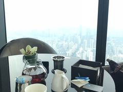 靠窗位-瑞吉酒店·The Drawing Room闲逸廊·云端下午茶·夜奢Whiskey