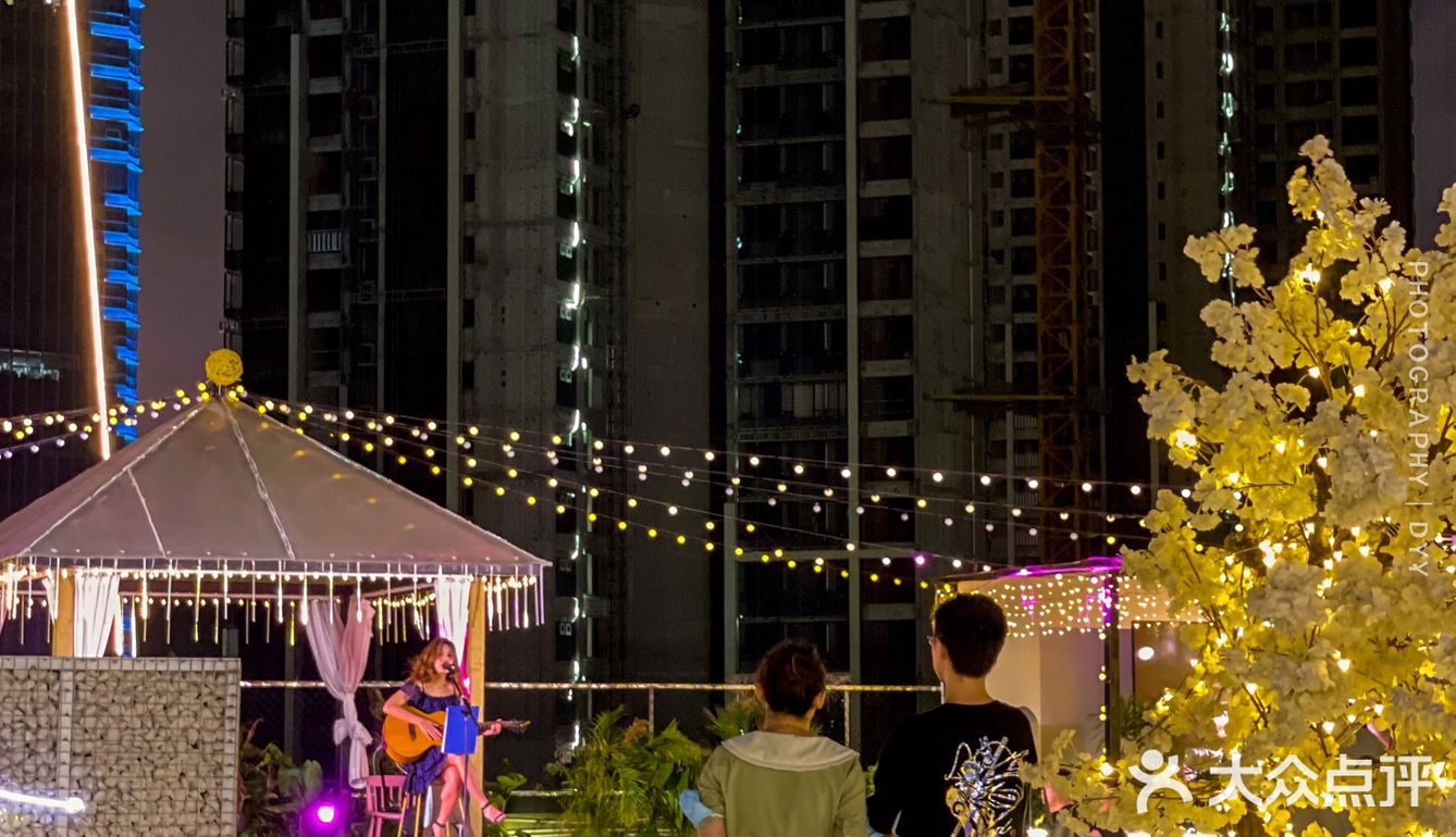 探店｜深圳首家💥超浪漫天台餐厅，唯美星空下约会