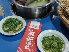 -马路边边麻辣烫串串火锅(体育西路店)