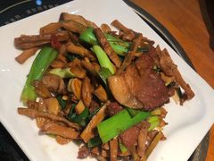 -黑鸡小馆(金源店)