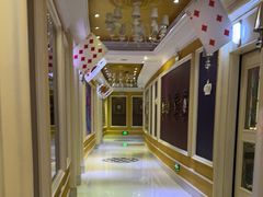 -自由港KTV(王子公主金平店)