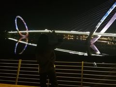 -南京眼步行桥