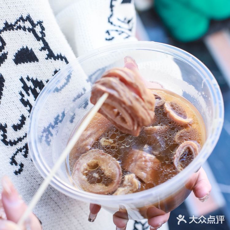 济南探店｜不可思议！众多美女竟然都爱大肠头