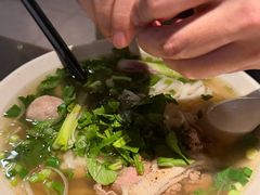 -大头虾越式风味餐厅(光明广场店)