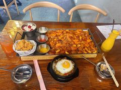 -炸鸡情侣韩式料理(中央大街店)